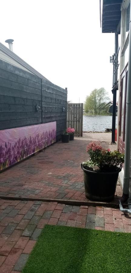 B&B Aan Het Water Earnewald Exterior photo