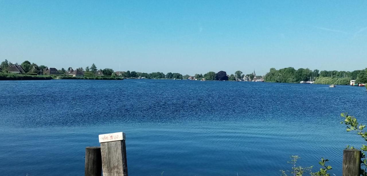 B&B Aan Het Water Earnewald Exterior photo